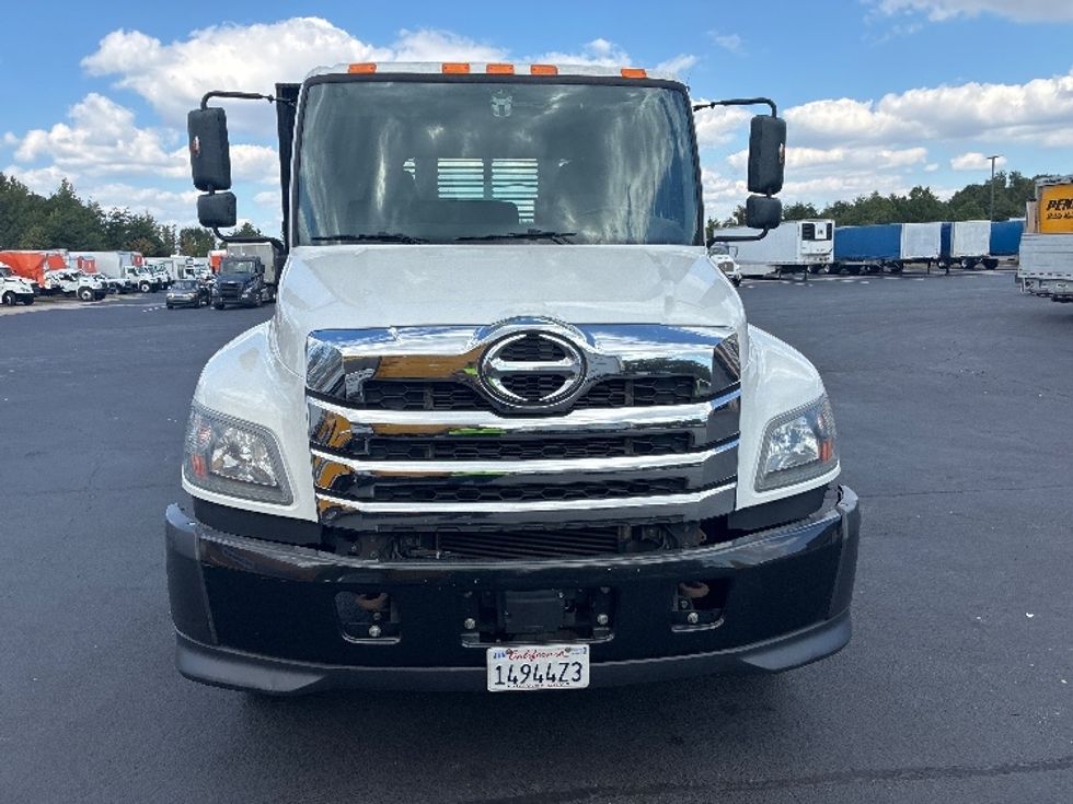 Flatbed Truck-Light and Medium Duty Trucks-Hino-2023-L6-Greenville-SC-112,240\n\t\tmiles-$ 80,750 - Image 2