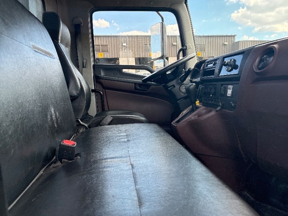 Flatbed Truck-Light and Medium Duty Trucks-Hino-2023-L6-Greenville-SC-112,240\n\t\tmiles-$ 80,750 - Image 22