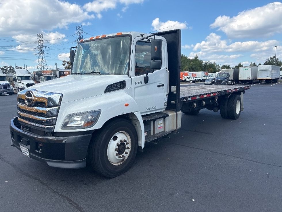 Flatbed Truck-Light and Medium Duty Trucks-Hino-2023-L6-Greenville-SC-112,240\n\t\tmiles-$ 80,750 - Image 3