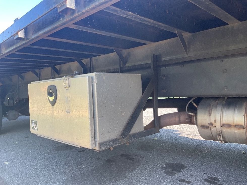 Flatbed Truck-Light and Medium Duty Trucks-Hino-2023-L6-King Of Prussia-PA-36,617\n\t\tmiles-$ 82,000 - Image 14