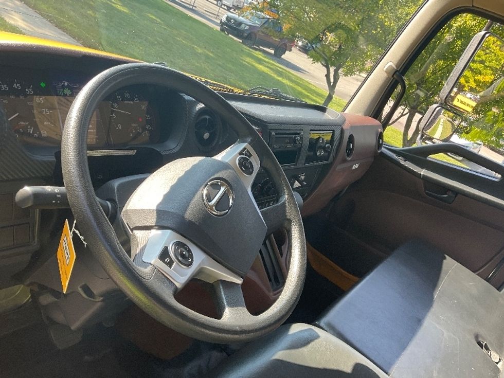 Flatbed Truck-Light and Medium Duty Trucks-Hino-2023-L6-King Of Prussia-PA-36,617\n\t\tmiles-$ 82,000 - Image 17