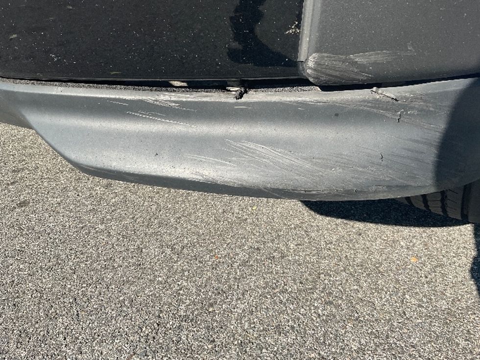 Flatbed Truck-Light and Medium Duty Trucks-Hino-2023-L6-King Of Prussia-PA-36,617\n\t\tmiles-$ 82,000 - Image 28