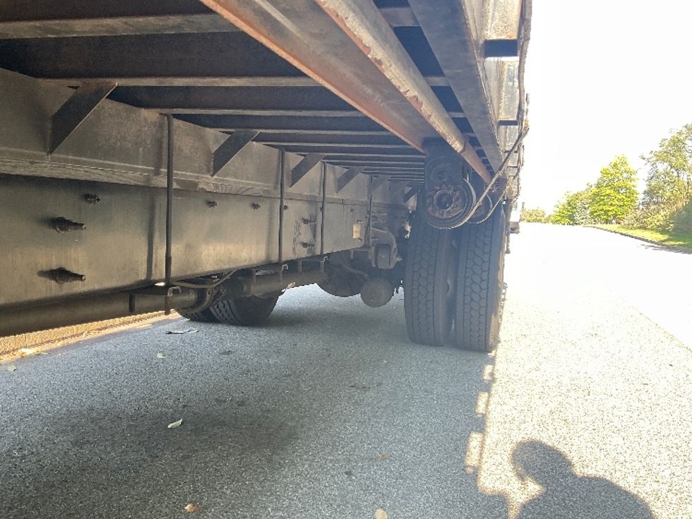 Flatbed Truck-Light and Medium Duty Trucks-Hino-2023-L6-King Of Prussia-PA-36,617\n\t\tmiles-$ 82,000 - Image 5