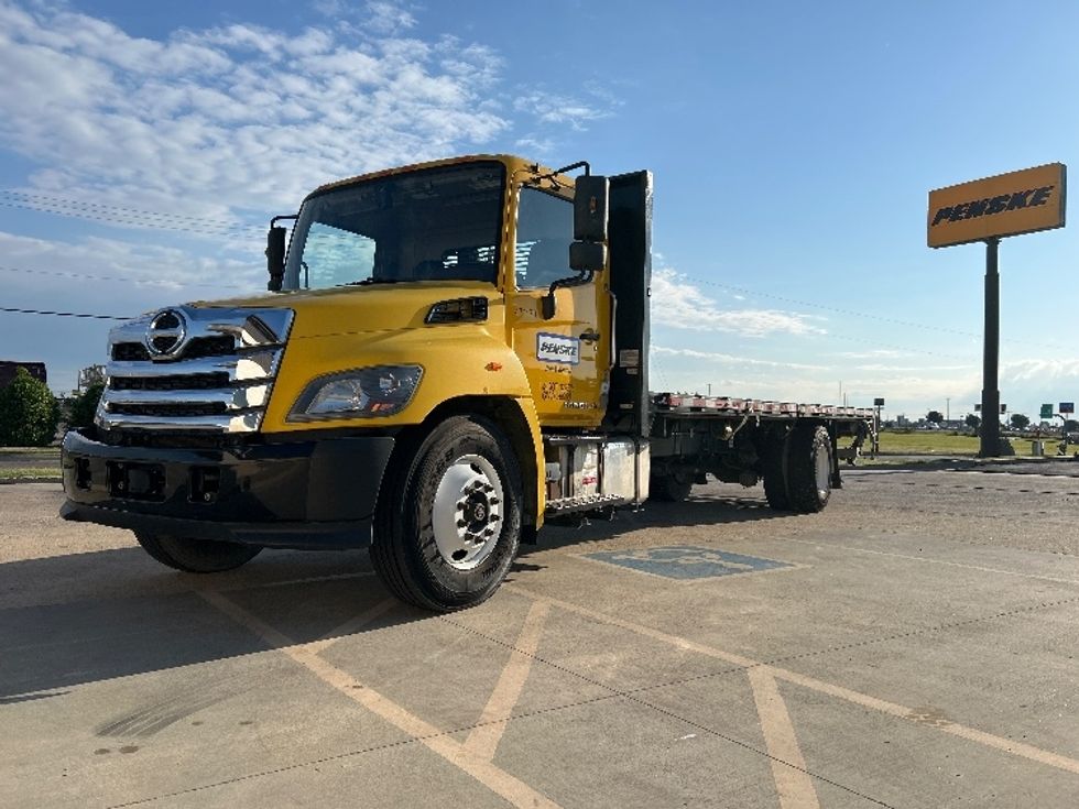 Flatbed Truck-Light and Medium Duty Trucks-Hino-2023-L6-Oklahoma City-OK-93,566\n\t\tmiles-$ 78,000 - Image 3