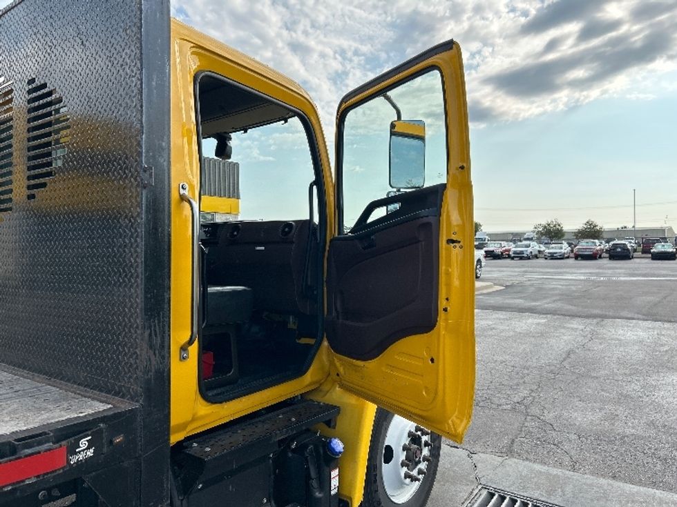Flatbed Truck-Light and Medium Duty Trucks-Hino-2023-L6-Oklahoma City-OK-93,566\n\t\tmiles-$ 80,250 - Image 16