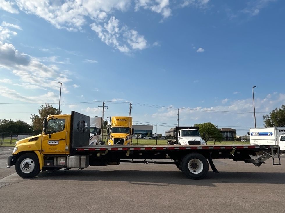 Flatbed Truck-Light and Medium Duty Trucks-Hino-2023-L6-Oklahoma City-OK-93,566\n\t\tmiles-$ 80,250 - Image 4