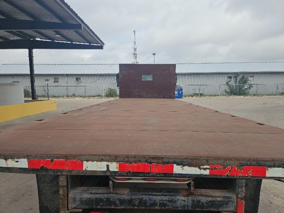Flatbed Truck-Light and Medium Duty Trucks-International-2006-4300-Round Rock-TX-200,000\n\t\tmiles-$ 8,500 - Image 7
