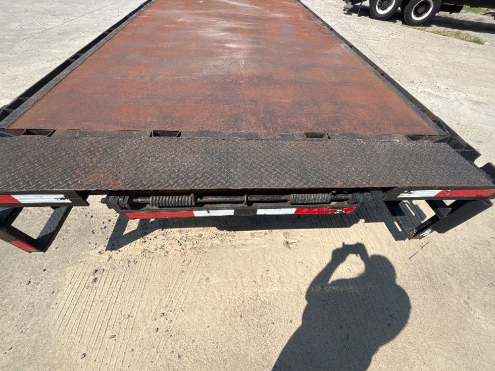 Flatbed Truck-Light and Medium Duty Trucks-International-2006-CF600-Fayetteville-NC-151,478\n\t\tmiles-$ 8,000 - Image 10