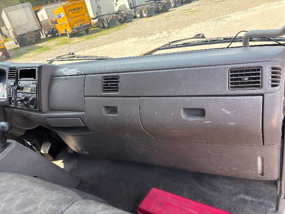 Flatbed Truck-Light and Medium Duty Trucks-International-2006-CF600-Fayetteville-NC-151,478\n\t\tmiles-$ 8,000 - Image 21
