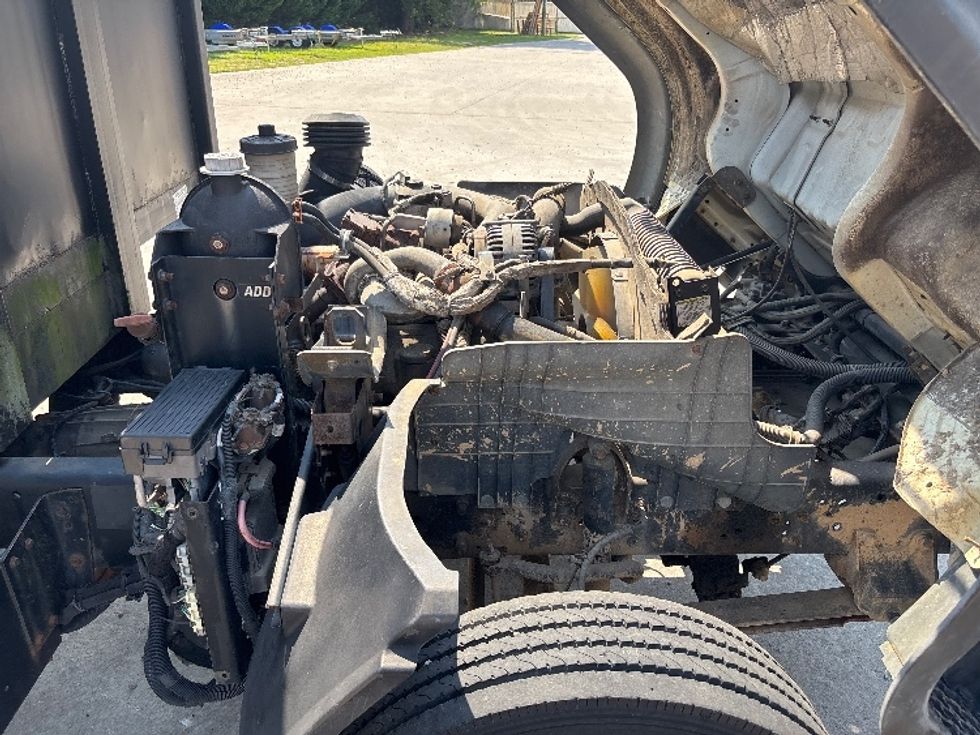 Flatbed Truck-Light and Medium Duty Trucks-International-2006-CF600-Fayetteville-NC-151,478\n\t\tmiles-$ 8,000 - Image 23