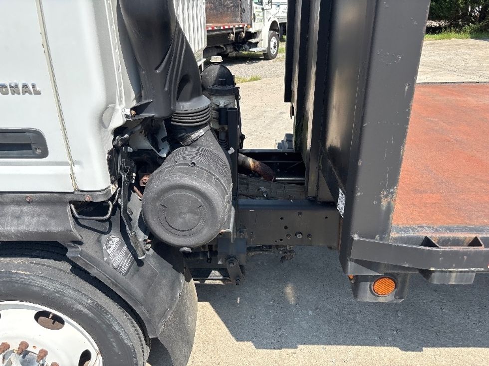 Flatbed Truck-Light and Medium Duty Trucks-International-2006-CF600-Fayetteville-NC-151,478\n\t\tmiles-$ 8,000 - Image 25