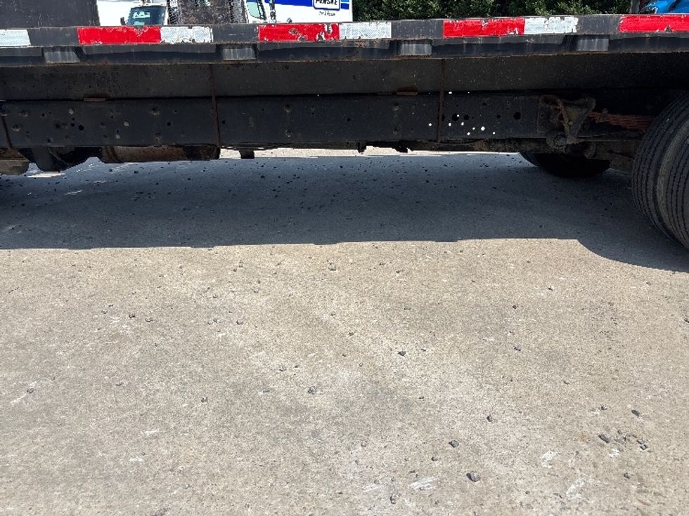 Flatbed Truck-Light and Medium Duty Trucks-International-2006-CF600-Fayetteville-NC-151,478\n\t\tmiles-$ 8,000 - Image 5