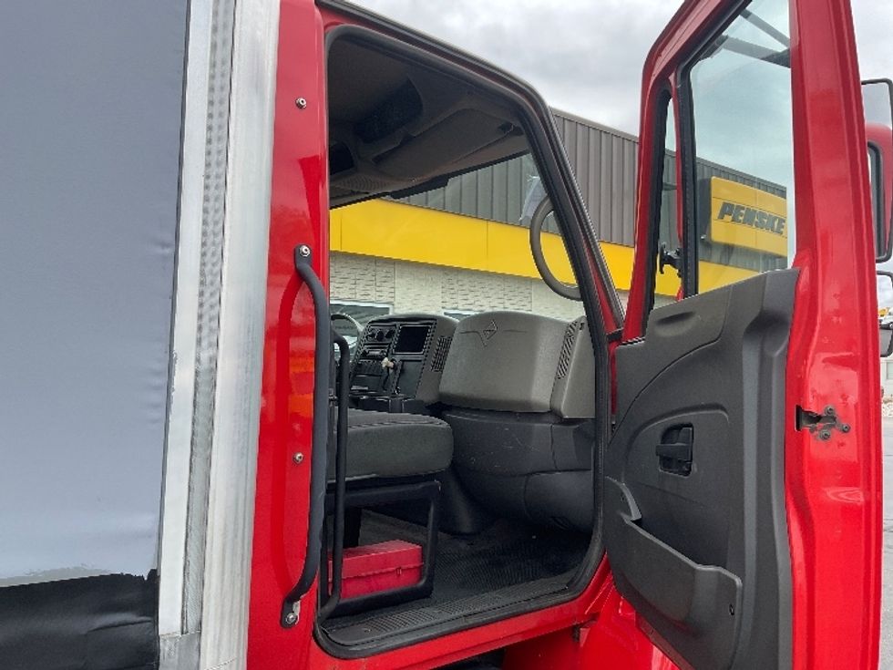 Flatbed Truck-Light and Medium Duty Trucks-International-2010-4300-Milwaukee-WI-473,182\n\t\tmiles-$ 7,500 - Image 18