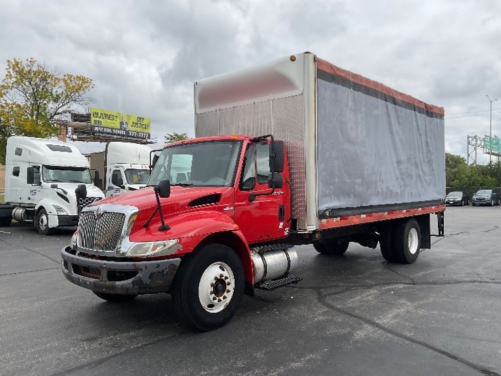 Flatbed Truck-Light and Medium Duty Trucks-International-2010-4300-Milwaukee-WI-473,182\n\t\tmiles-$ 7,500 - Image 3
