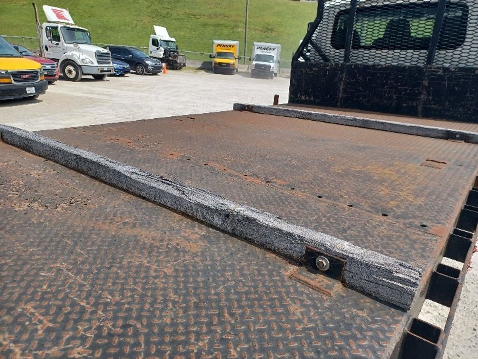 Flatbed Truck-Light and Medium Duty Trucks-International-2012-4400-Huntington-WV-228,012\n\t\tmiles-$ 24,000 - Image 11