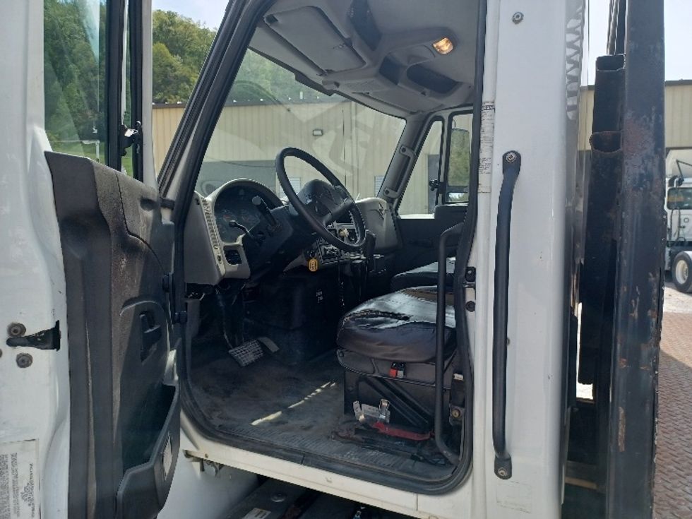 Flatbed Truck-Light and Medium Duty Trucks-International-2012-4400-Huntington-WV-228,012\n\t\tmiles-$ 24,000 - Image 16