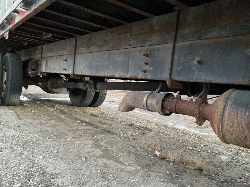 Flatbed Truck-Light and Medium Duty Trucks-International-2013-4300-Warren-MI-218,173\n\t\tmiles-$ 12,000 - Image 12