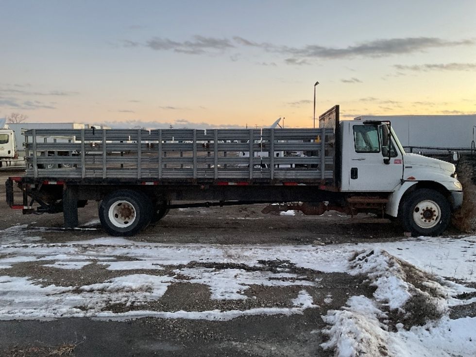 Flatbed Truck-Light and Medium Duty Trucks-International-2013-4300-Warren-MI-218,173\n\t\tmiles-$ 12,000 - Image 13