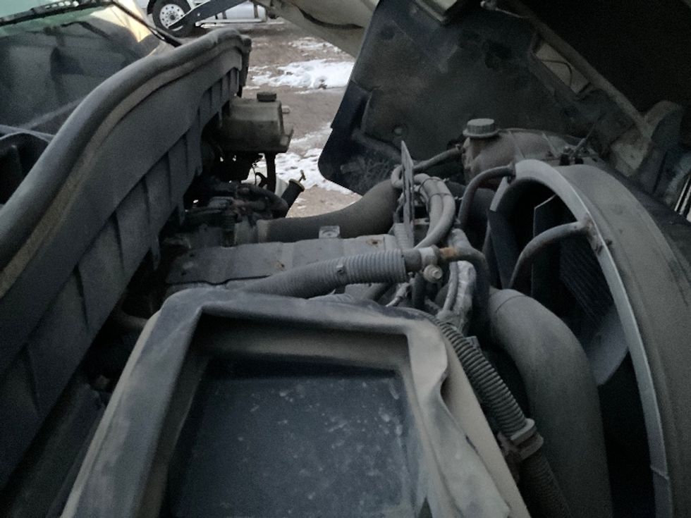 Flatbed Truck-Light and Medium Duty Trucks-International-2013-4300-Warren-MI-218,173\n\t\tmiles-$ 12,000 - Image 21