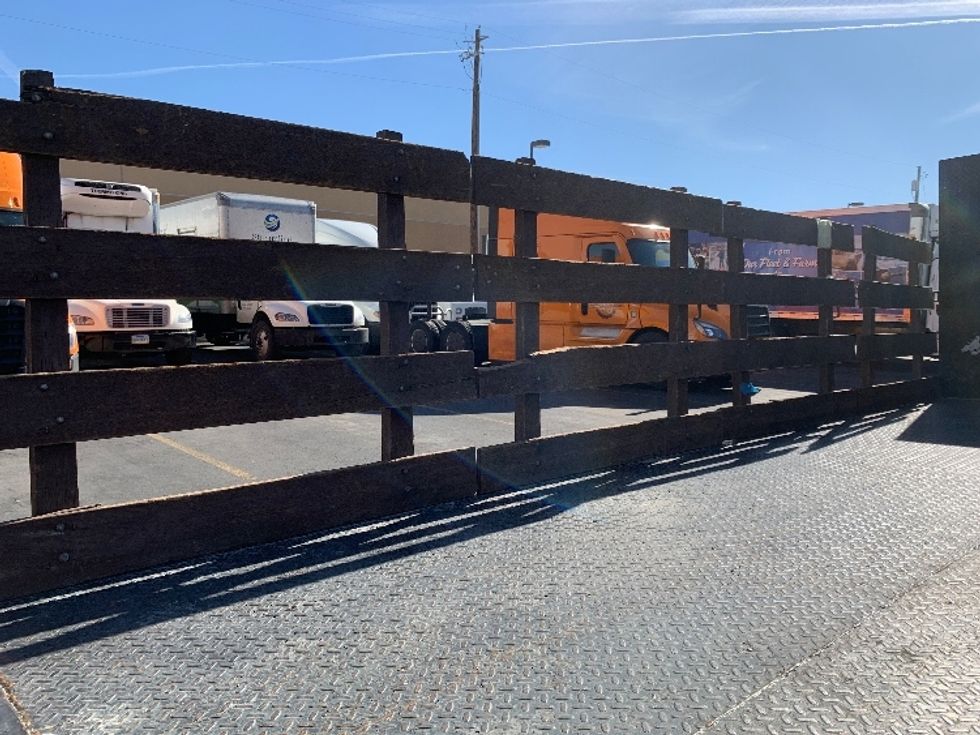 Flatbed Truck-Light and Medium Duty Trucks-International-2016-TERASTAR-Las Vegas-NV-109,929\n\t\tmiles-$ 36,000 - Image 11