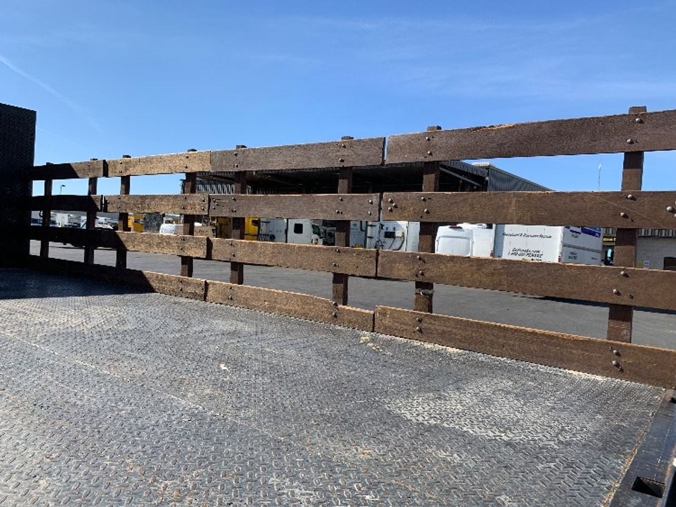 Flatbed Truck-Light and Medium Duty Trucks-International-2016-TERASTAR-Las Vegas-NV-109,929\n\t\tmiles-$ 36,000 - Image 12