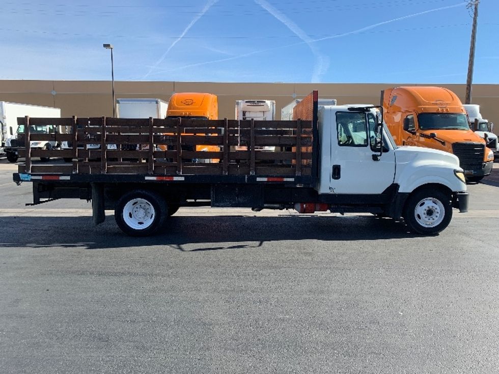 Flatbed Truck-Light and Medium Duty Trucks-International-2016-TERASTAR-Las Vegas-NV-109,929\n\t\tmiles-$ 36,000 - Image 16