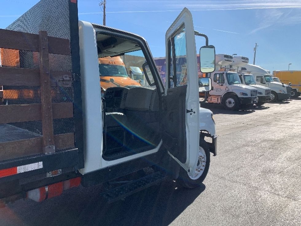 Flatbed Truck-Light and Medium Duty Trucks-International-2016-TERASTAR-Las Vegas-NV-109,929\n\t\tmiles-$ 36,000 - Image 20