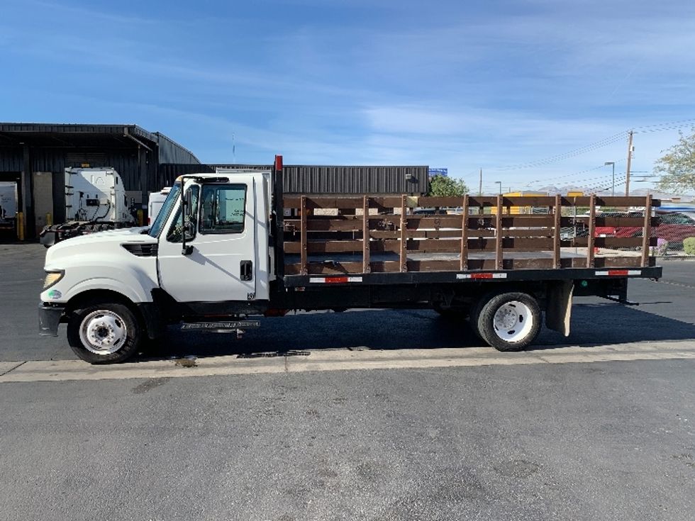 Flatbed Truck-Light and Medium Duty Trucks-International-2016-TERASTAR-Las Vegas-NV-109,929\n\t\tmiles-$ 36,000 - Image 4