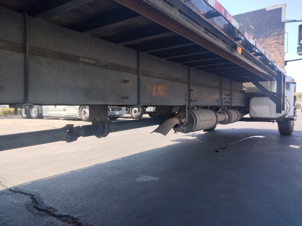 Flatbed Truck-Light and Medium Duty Trucks-International-2017-4300-Torrance-CA-239,051\n\t\tmiles-$ 25,250 - Image 12
