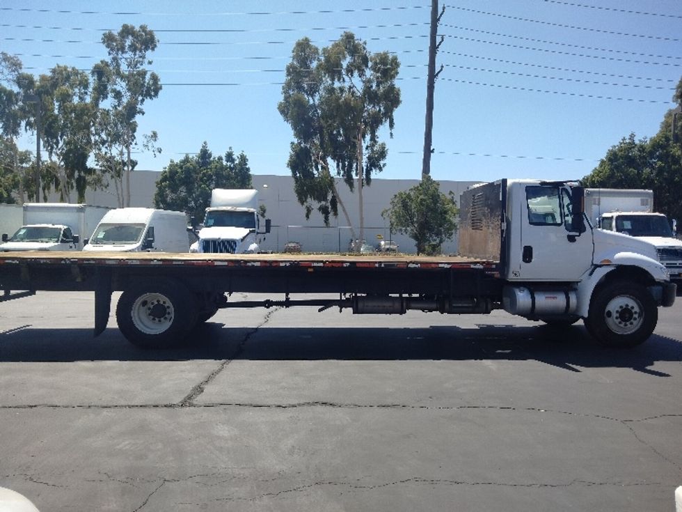 Flatbed Truck-Light and Medium Duty Trucks-International-2017-4300-Torrance-CA-239,051\n\t\tmiles-$ 25,250 - Image 13