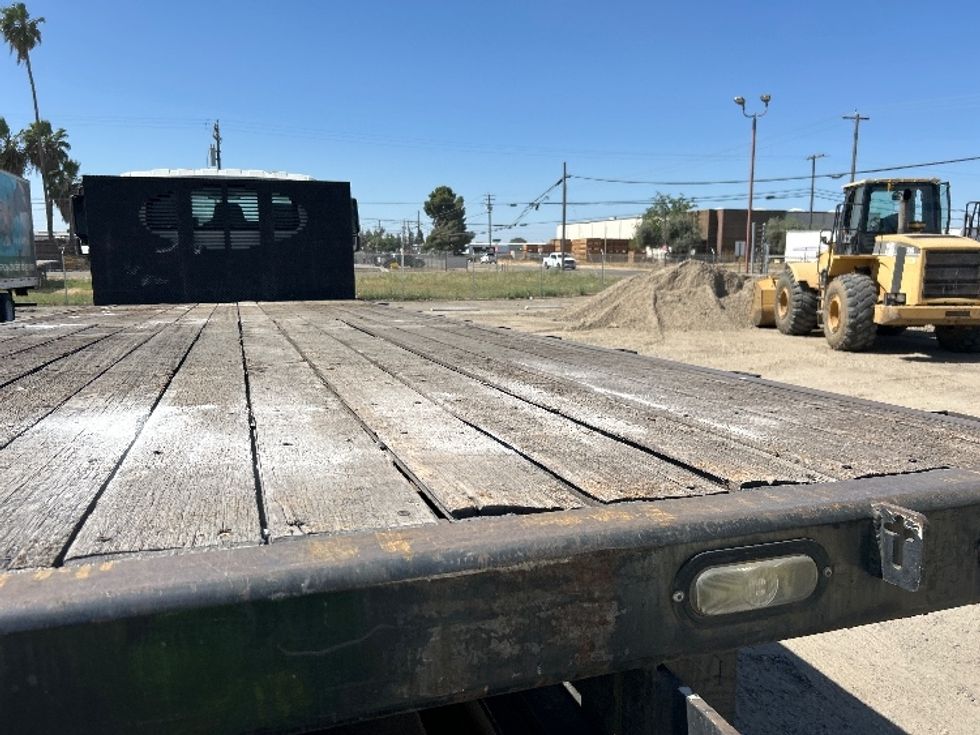 Flatbed Truck-Light and Medium Duty Trucks-International-2017-4400-Fresno-CA-214,795\n\t\tmiles-$ 61,750 - Image 11