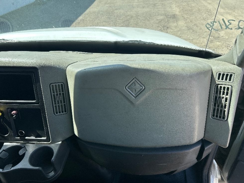 Flatbed Truck-Light and Medium Duty Trucks-International-2017-4400-Fresno-CA-214,795\n\t\tmiles-$ 61,750 - Image 20