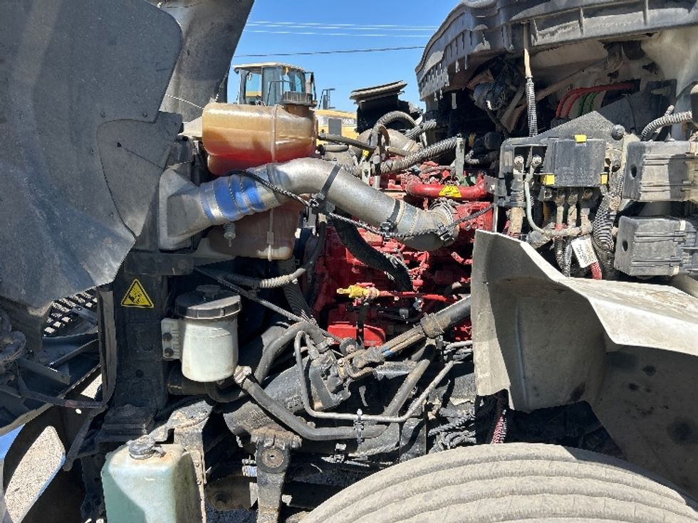 Flatbed Truck-Light and Medium Duty Trucks-International-2017-4400-Fresno-CA-214,795\n\t\tmiles-$ 61,750 - Image 23