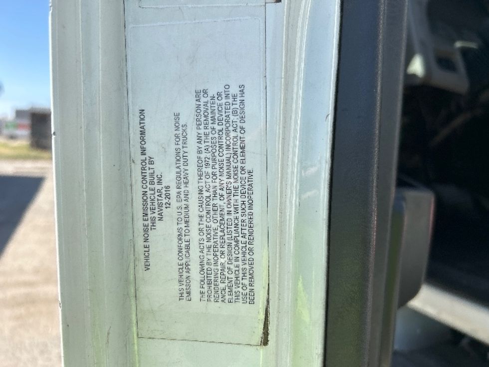 Flatbed Truck-Light and Medium Duty Trucks-International-2017-4400-Fresno-CA-214,795\n\t\tmiles-$ 61,750 - Image 24