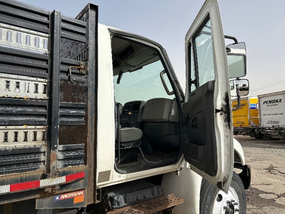 Flatbed Truck-Light and Medium Duty Trucks-International-2017-4400-Sturtevant-WI-193,429\n\t\tmiles-$ 65,000 - Image 19