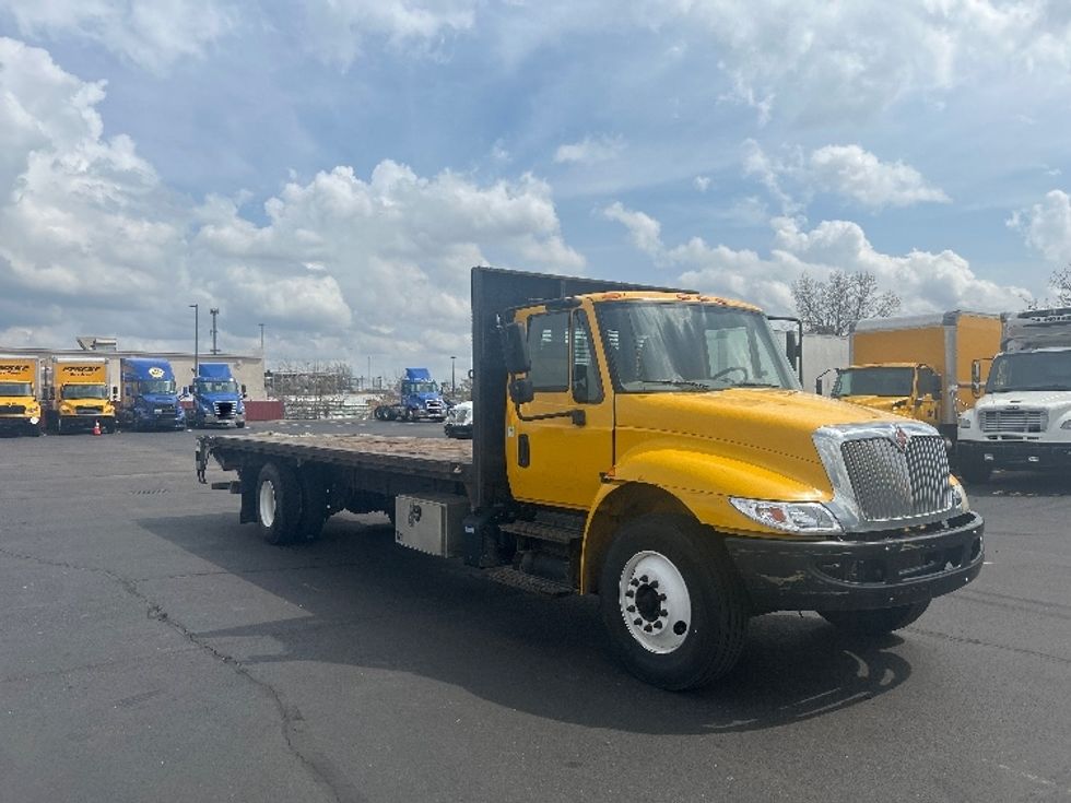 Flatbed Truck-Light and Medium Duty Trucks-International-2018-4300-Indianapolis-IN-249,483\n\t\tmiles-$ 31,750 - Image 1