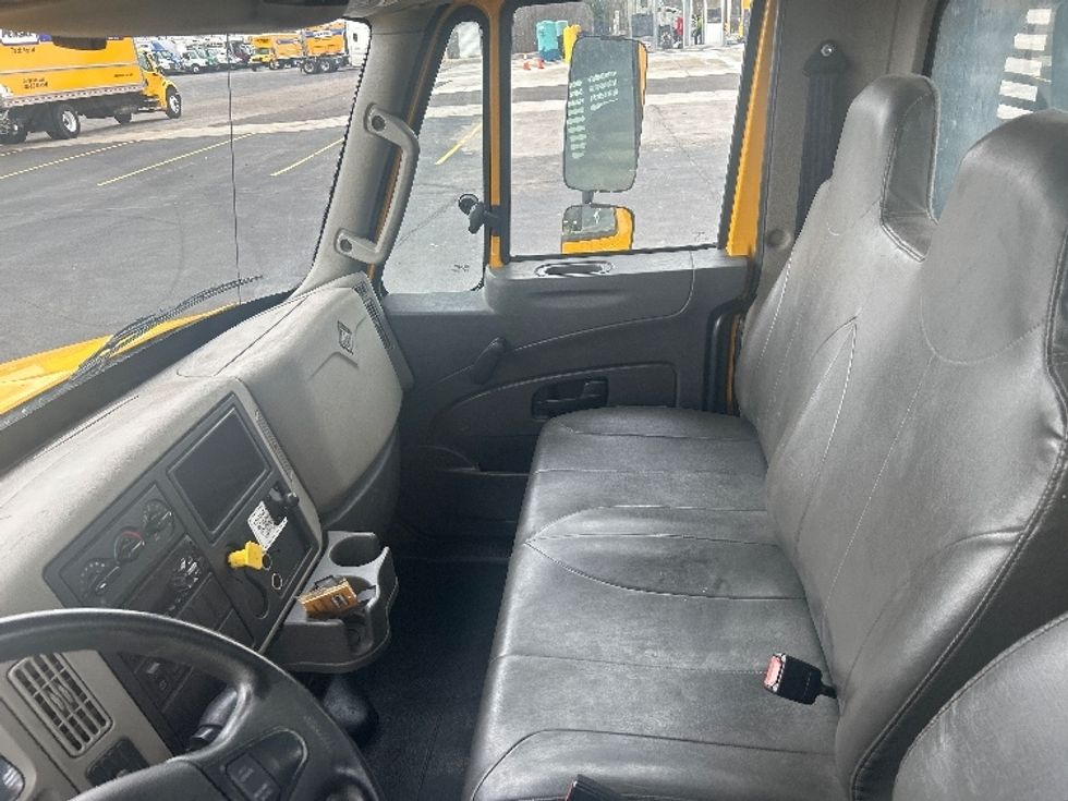 Flatbed Truck-Light and Medium Duty Trucks-International-2018-4300-Indianapolis-IN-249,483\n\t\tmiles-$ 31,750 - Image 16