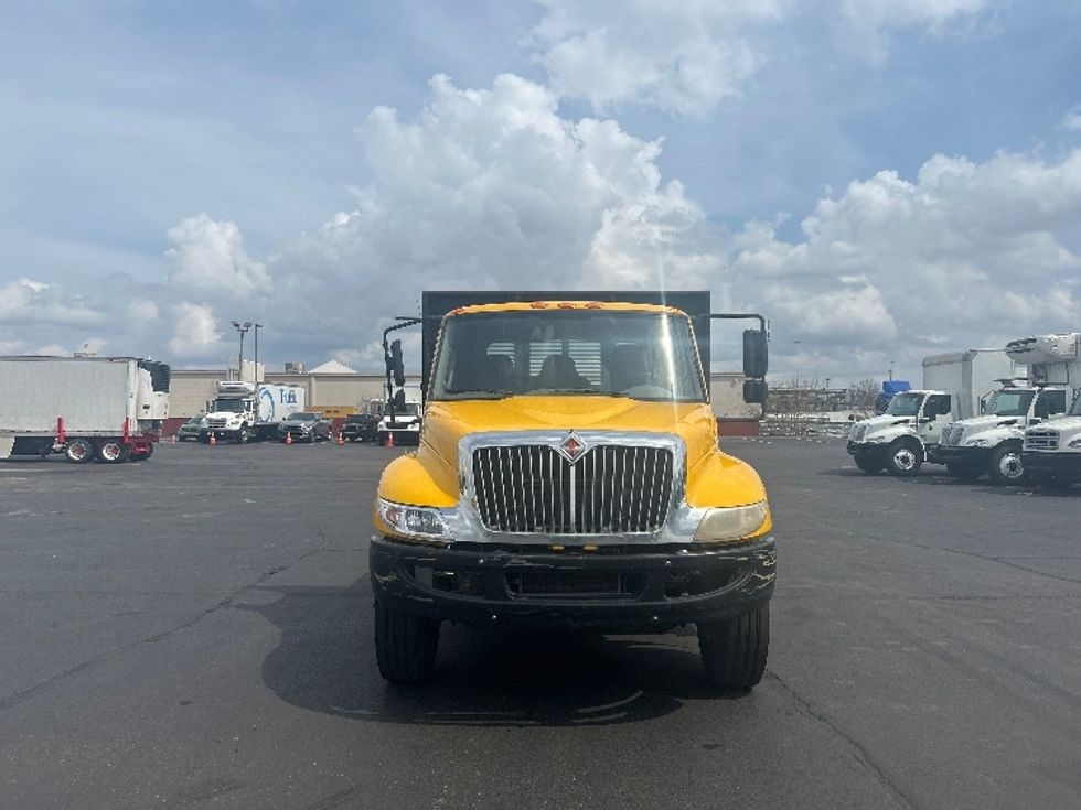 Flatbed Truck-Light and Medium Duty Trucks-International-2018-4300-Indianapolis-IN-249,483\n\t\tmiles-$ 31,750 - Image 2