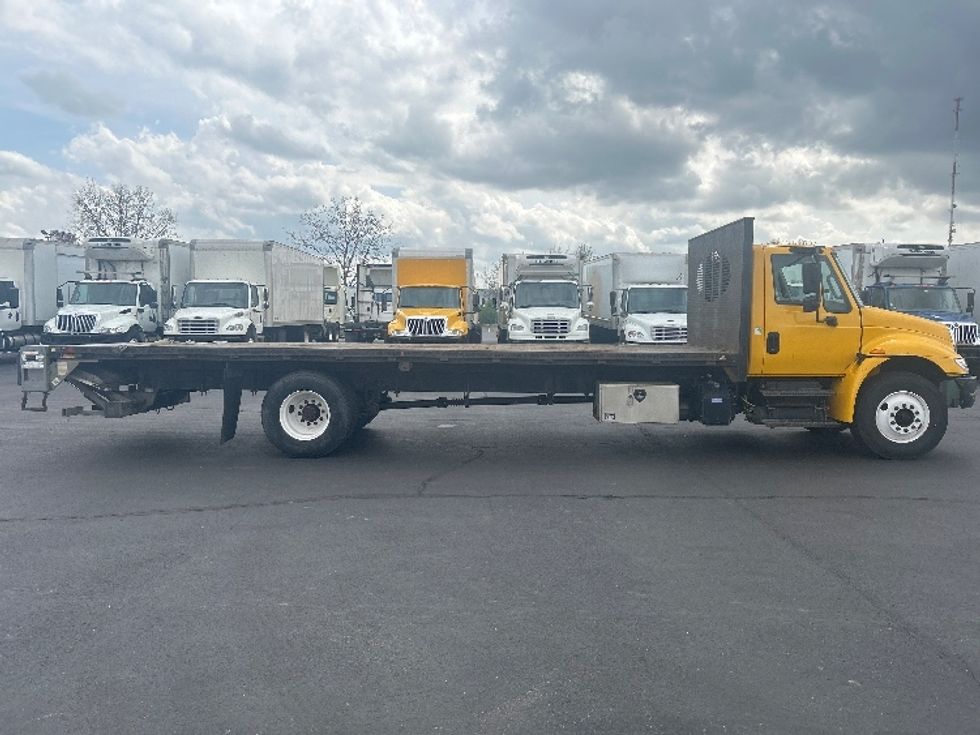Flatbed Truck-Light and Medium Duty Trucks-International-2018-4300-Indianapolis-IN-249,484\n\t\tmiles-$ 27,750 - Image 12