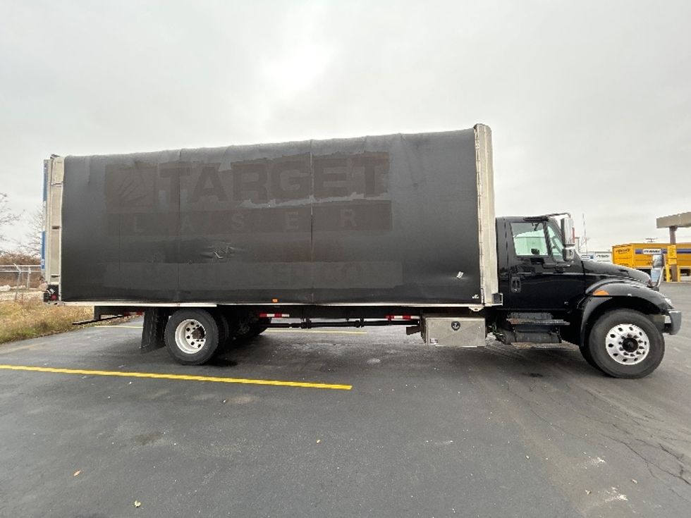 Flatbed Truck-Light and Medium Duty Trucks-International-2018-4300-Milwaukee-WI-209,380\n\t\tmiles-$ 41,250 - Image 11