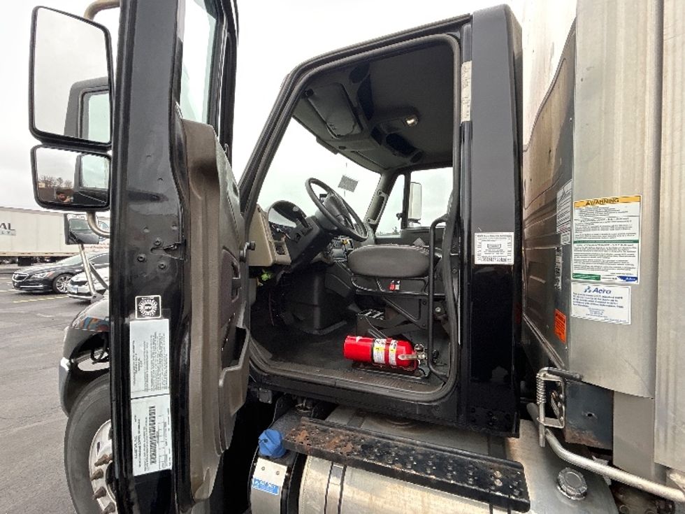 Flatbed Truck-Light and Medium Duty Trucks-International-2018-4300-Milwaukee-WI-209,380\n\t\tmiles-$ 41,250 - Image 12