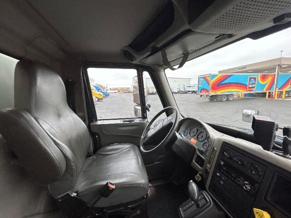 Flatbed Truck-Light and Medium Duty Trucks-International-2018-4300-Milwaukee-WI-209,380\n\t\tmiles-$ 41,250 - Image 18