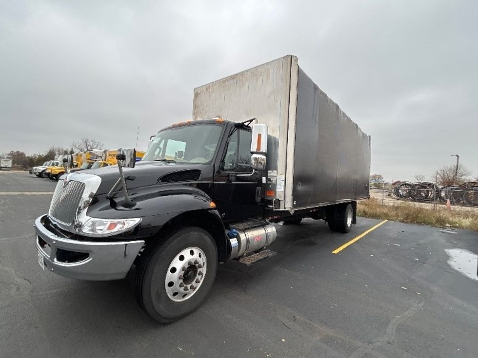 Flatbed Truck-Light and Medium Duty Trucks-International-2018-4300-Milwaukee-WI-209,380\n\t\tmiles-$ 41,250 - Image 3