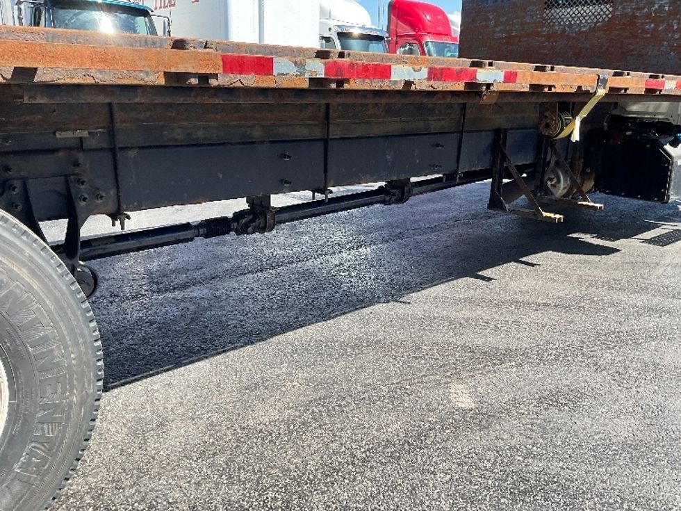 Flatbed Truck-Light and Medium Duty Trucks-International-2018-4300-Mount Pleasant-PA-216,253\n\t\tmiles-$ 39,750 - Image 12