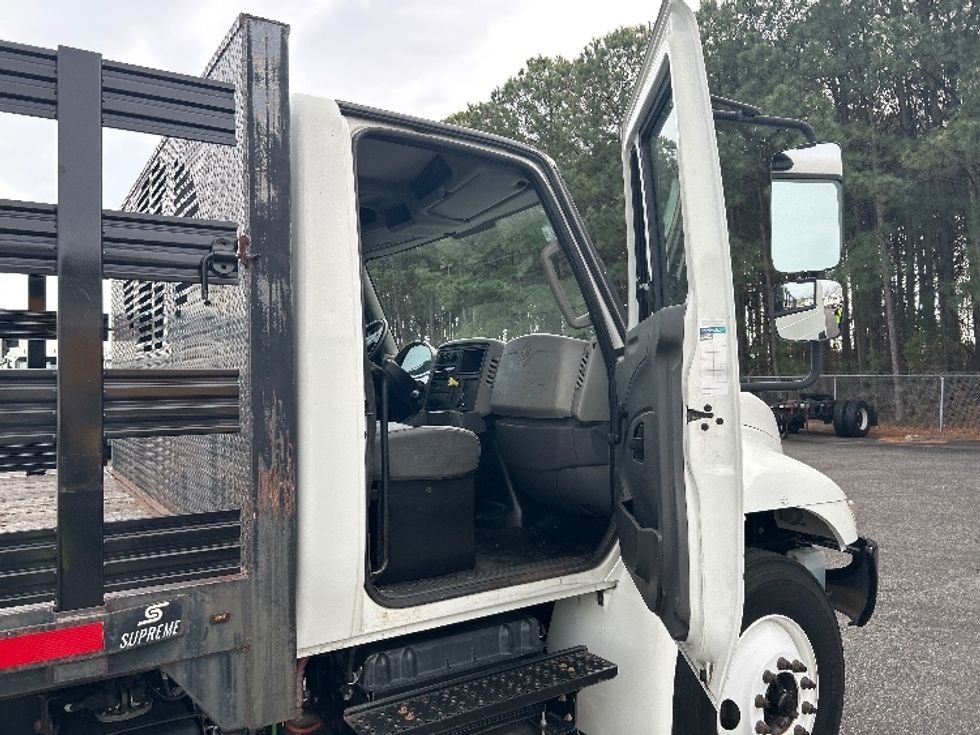 Flatbed Truck-Light and Medium Duty Trucks-International-2018-4300-Prince George-VA-30,448\n\t\tmiles-$ 55,000 - Image 20
