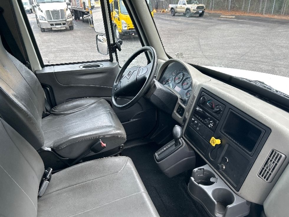 Flatbed Truck-Light and Medium Duty Trucks-International-2018-4300-Prince George-VA-30,448\n\t\tmiles-$ 55,000 - Image 22