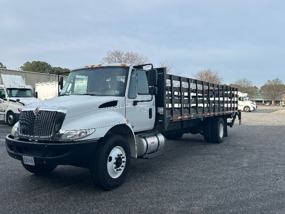 Flatbed Truck-Light and Medium Duty Trucks-International-2018-4300-Prince George-VA-30,448\n\t\tmiles-$ 55,000 - Image 3
