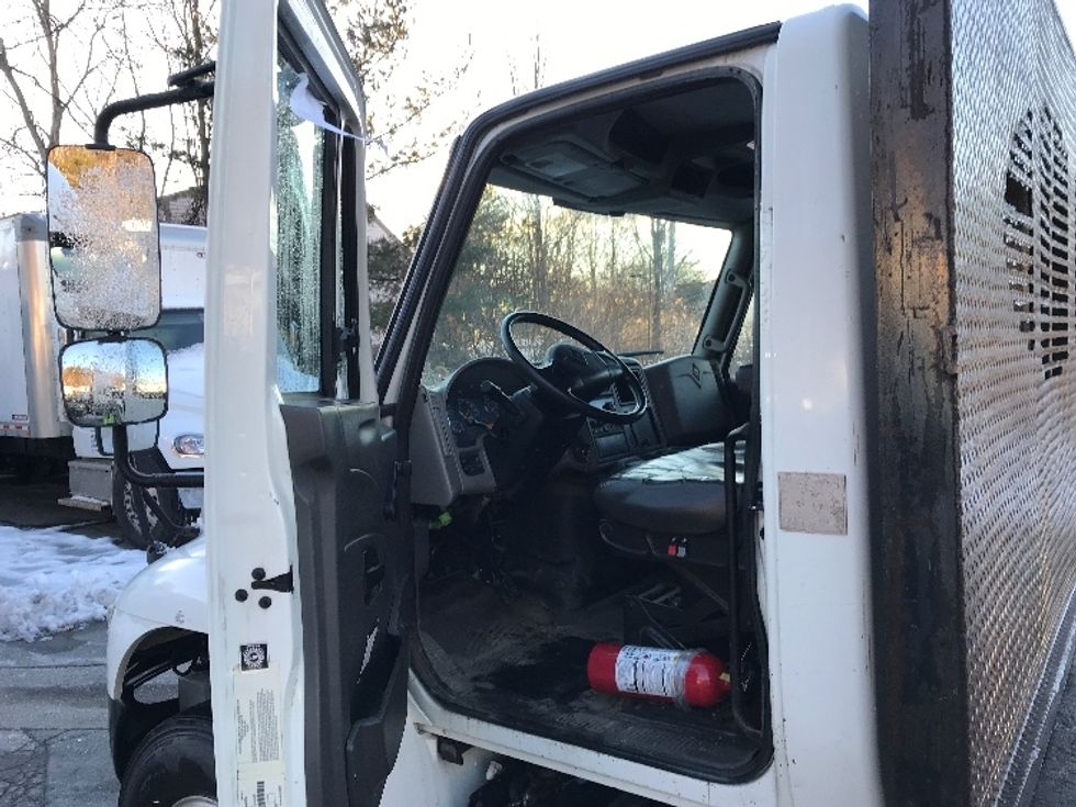 2018 International 4400 DuraStar 4400 photo 10