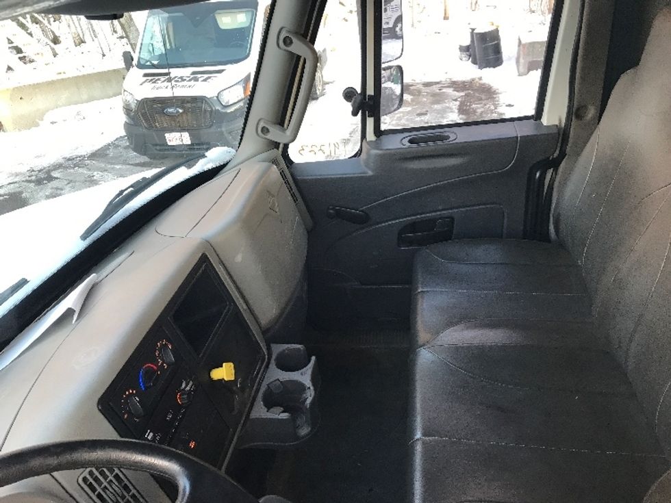 2018 International 4400 DuraStar 4400 photo 13
