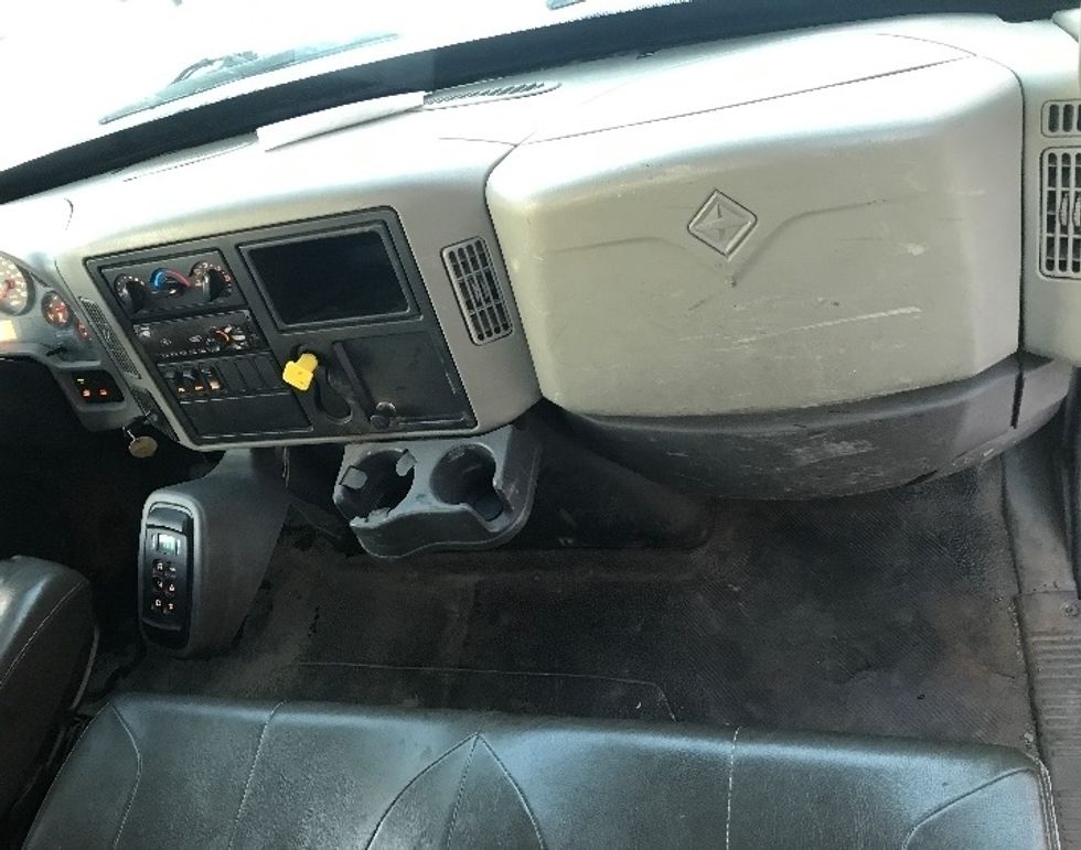 2018 International 4400 DuraStar 4400 photo 15